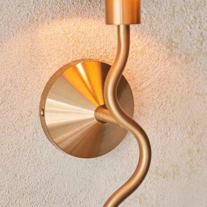 Wriggle Raffia Shade Wall Light In Brushed Aged Brass