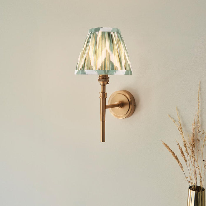 Chester And Zigzag 16cm Cotswold Green Shade Wall Light In Aged Brass