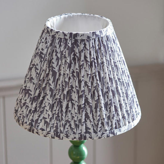 Higgledy And Leaf 25cm Pearl Grey Shade Table Lamp With High Gloss Cotswold Green Base