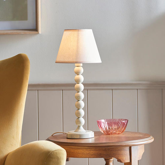 Higgledy And Ivy 20cm Vintage White Shade Table Lamp With High Gloss Almond White Base