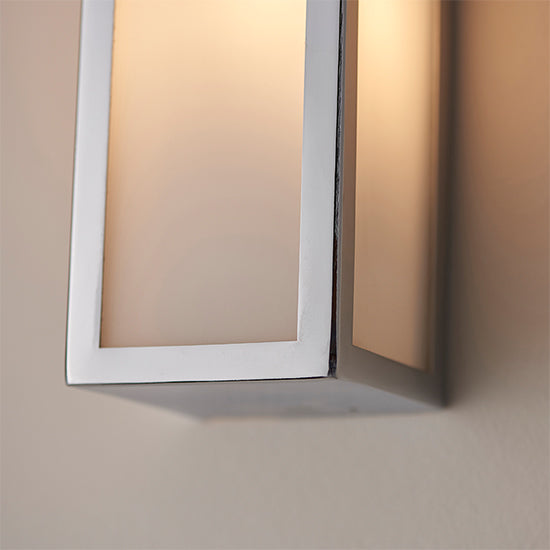 Newham 2 Lights Wall Light In Chrome With Frosted Glass Diffuser